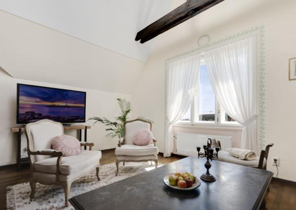 4 izbový byt v Historickej Vile - Hradný kopec Bratislava