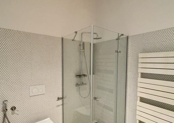 NOVÝ LUXUSNÝ 3 izb. BYT s TERASOU A GARÁŽOU V HISTORICKEJ VILE /PALISÁDY