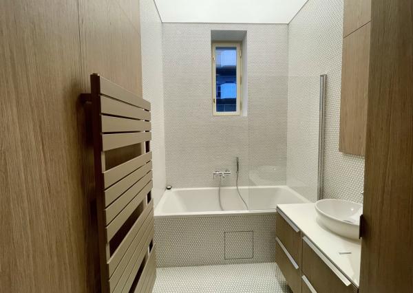 NOVÝ LUXUSNÝ 3 izb. BYT s TERASOU A GARÁŽOU V HISTORICKEJ VILE /PALISÁDY