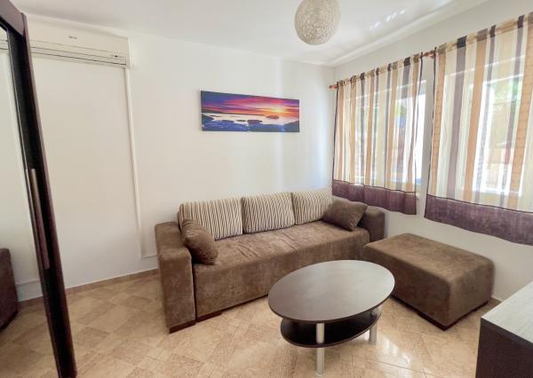 CHORVÁTSKO/ ISTRIA - VILA / 2 x 3 izbový BYT