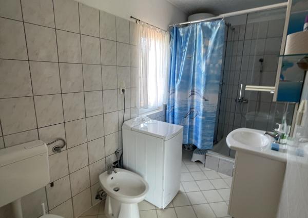 CHORVÁTSKO/ ISTRIA - VILA / 2 x 3 izbový BYT