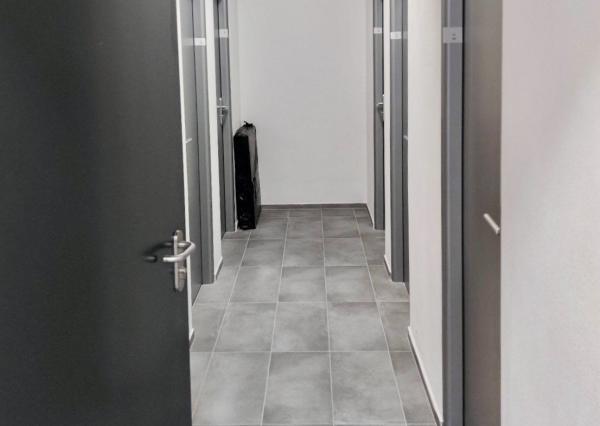 Rača Centrum - 2 izbový byt / Kancelária  v Novostavbe s parkovaním