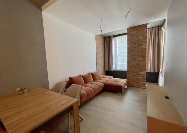 DOWNTOWN Luxusne zariadený 2 izbový byt