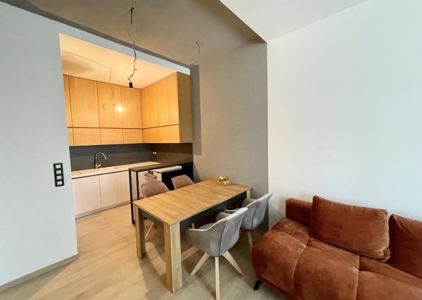 DOWNTOWN Luxusne zariadený 2 izbový byt