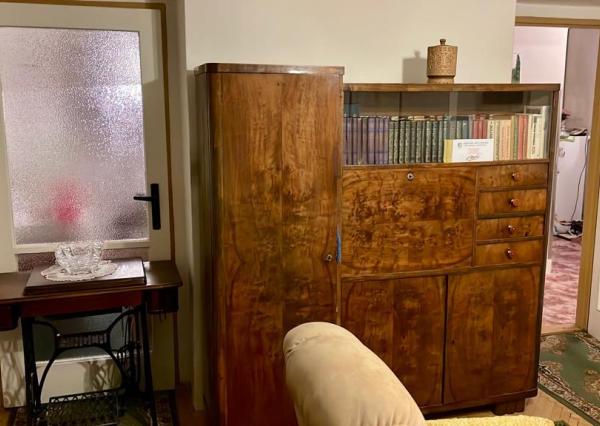 Veľkometrážny 2 izbový byt v centre mesta