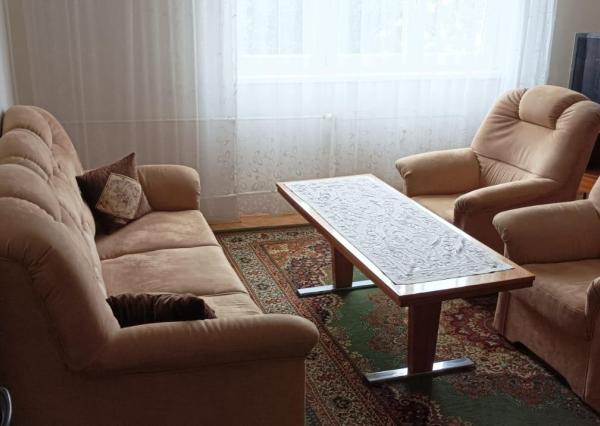 Veľkometrážny 2 izbový byt v centre mesta