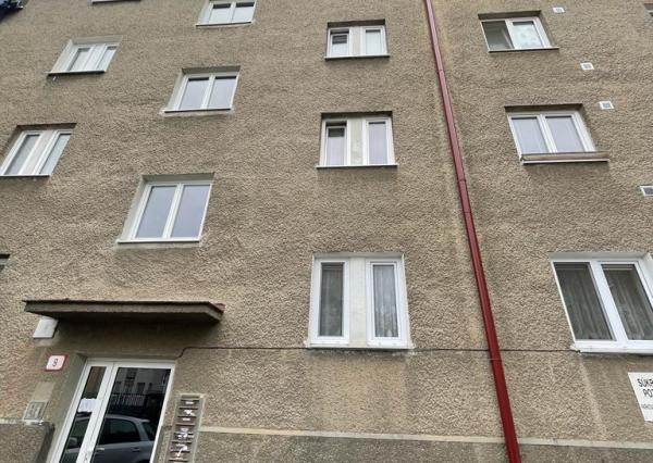 Veľkometrážny 2 izbový byt v centre mesta