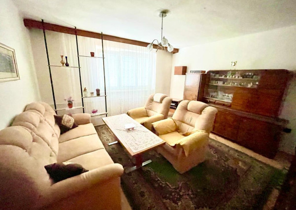 Veľkometrážny 2 izbový byt v centre mesta