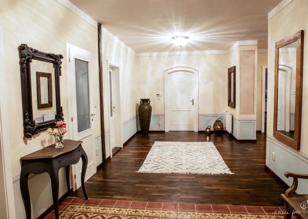 4 izbový byt v Historickej Vile - Hradný kopec Bratislava