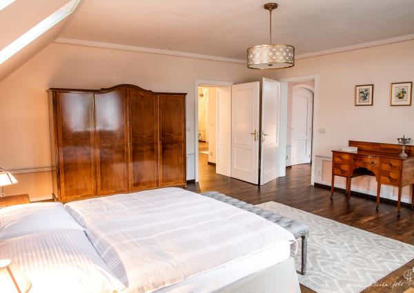 4 izbový byt v Historickej Vile - Hradný kopec Bratislava