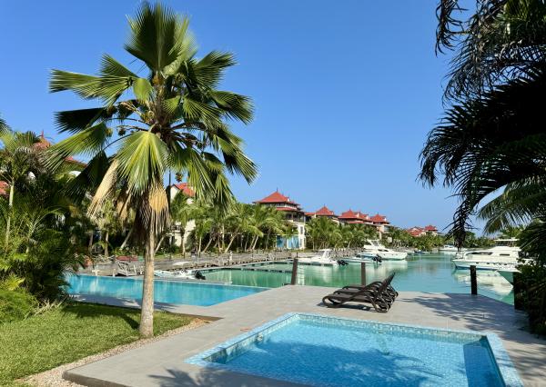 SEYCHELY / MAHÉ / Eden Island / LOFT APARTMÁN s terasou a výhľadom na oceán *