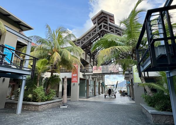 SEYCHELY / MAHÉ / Eden Island / LOFT APARTMÁN s terasou a výhľadom na oceán *