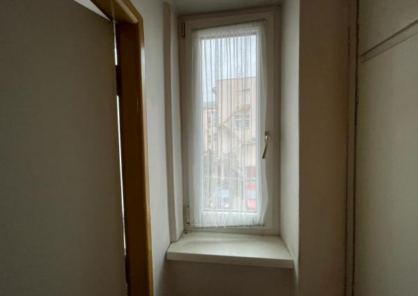Veľkometrážny 2 izbový byt v Centre mesta