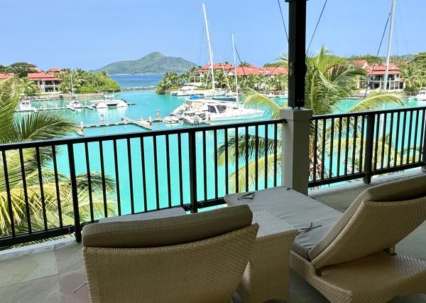 SEYCHELY / MAHÉ / Eden Island / LOFT APARTMÁN s terasou a výhľadom na oceán