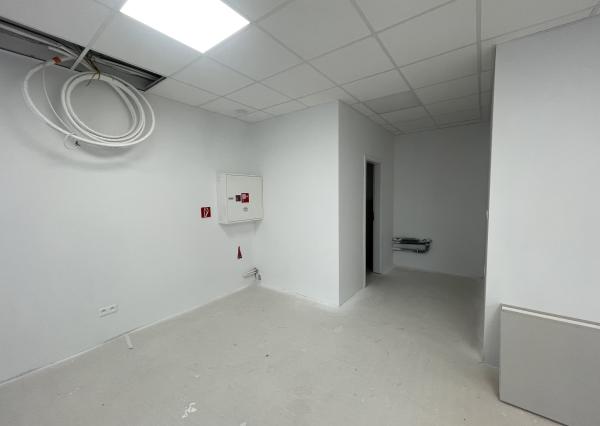 NUPPU - Nový 52 m2 nebytový priestor s Parkovaním. Príležitosť.